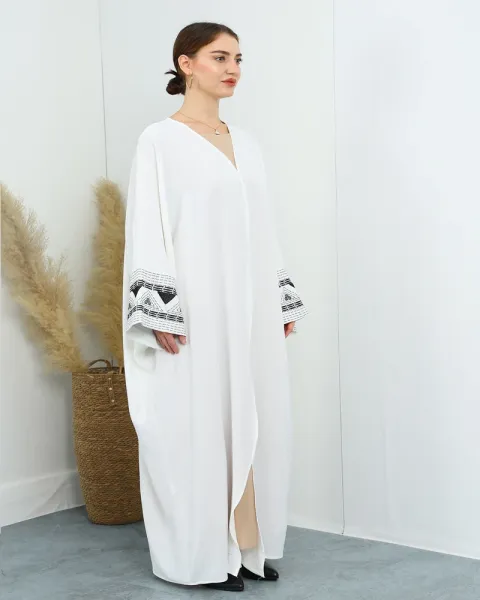 Design Abaya with Geometric Embroidery White Outerwear - 5