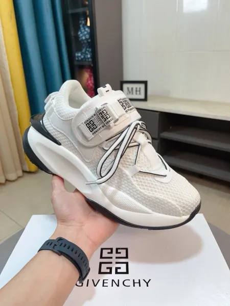 Givenchy Urban Street White Mesh Sneakers Chunky Sneakers - 9