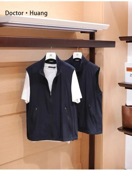 Design Forge Ahead Technical Vest Black Outerwear.vest - 3