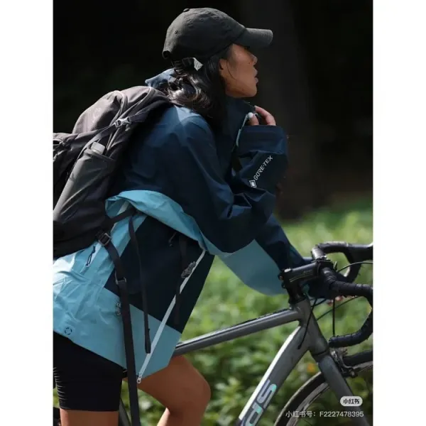 Arc'teryx Alpha SV Jacket Navy Blue Outerwear - 10