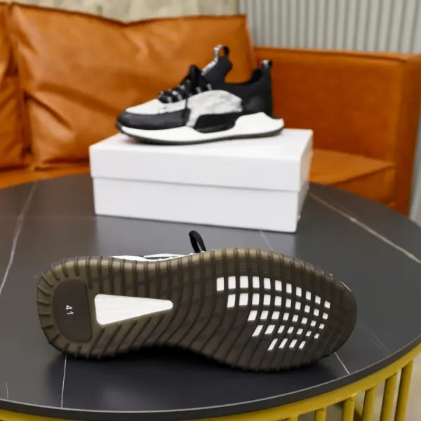Dior B23 Oblique White Sneakers Chunky Sneakers - 10