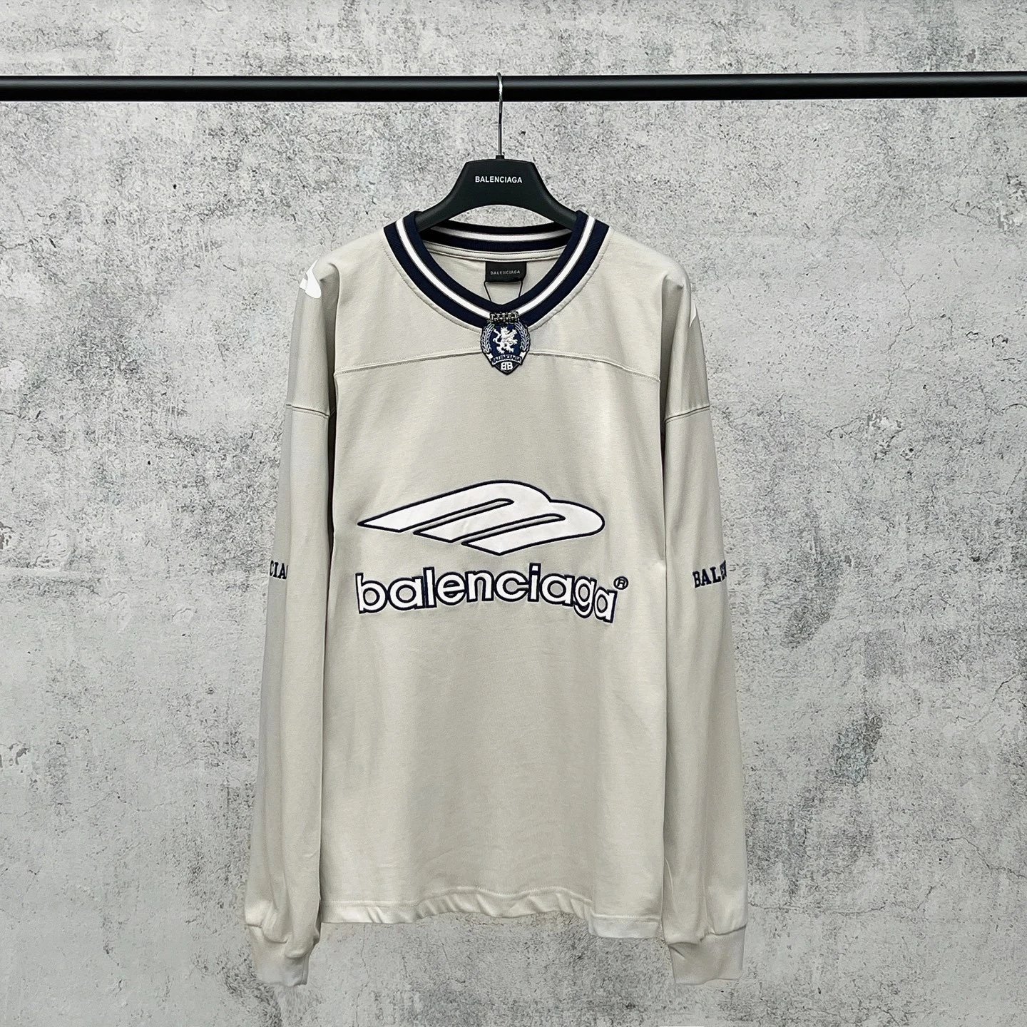 Balenciaga Logo Print Long-Sleeve Jersey in Beige