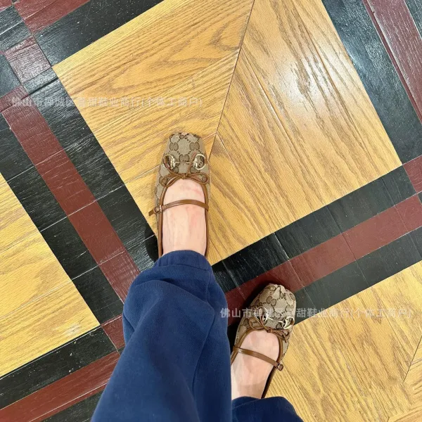 Gucci Horsebit Loafer Flat in Black and GG Canvas Beige - 19
