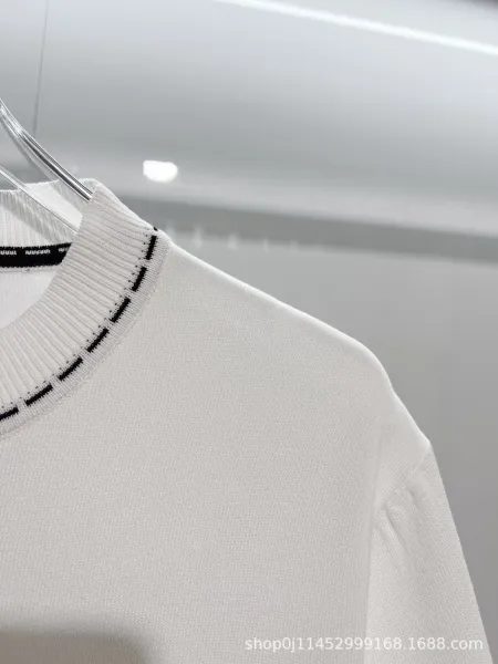 Fendi Knit T-Shirt White with Contrast Stitching - 13