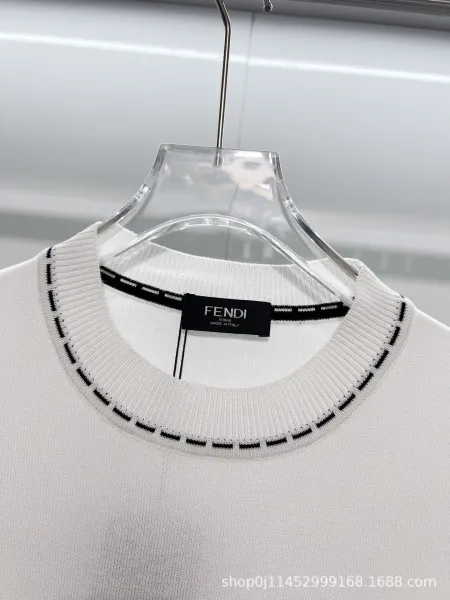 Fendi Knit T-Shirt White with Contrast Stitching - 15