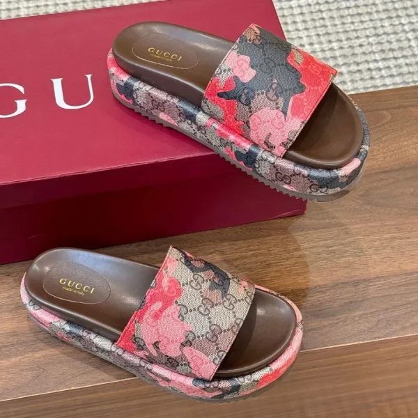Gucci GG Marmont Floral Print Platform Slide Sandals Slippers - 1