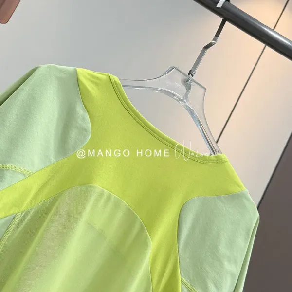 Design Color-Block Panel T-Shirt in Army Green and Blue - 12