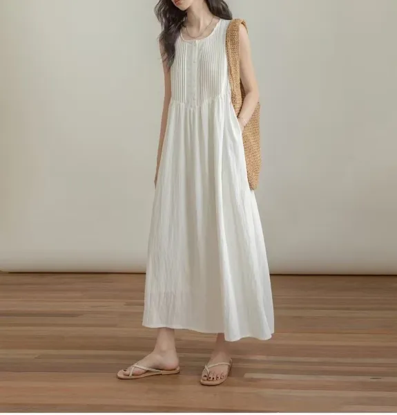 Design Pleated Sleeveless Midi Dress in Sage Green - 11