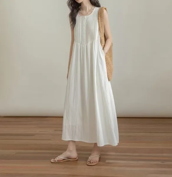 Design Pleated Sleeveless Midi Dress in Sage Green - 12