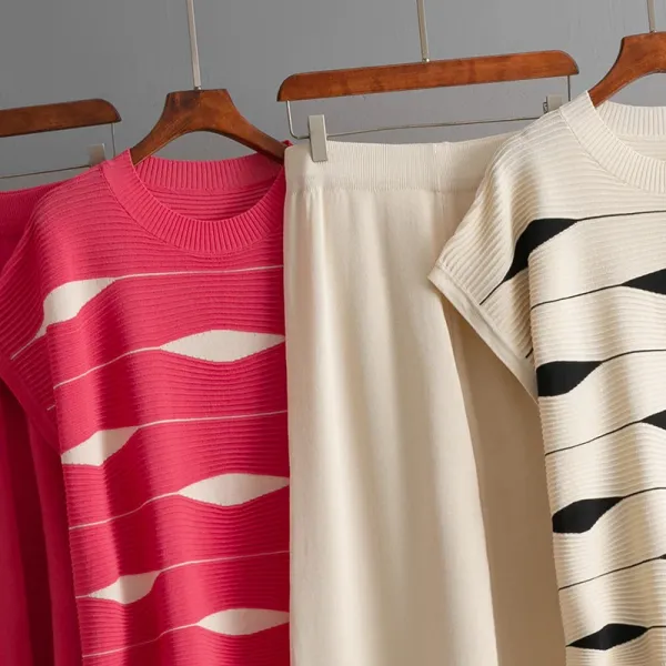 Design Knit Top with Wavy Stripe Pattern and Wide-Leg Pants Set Black - 5
