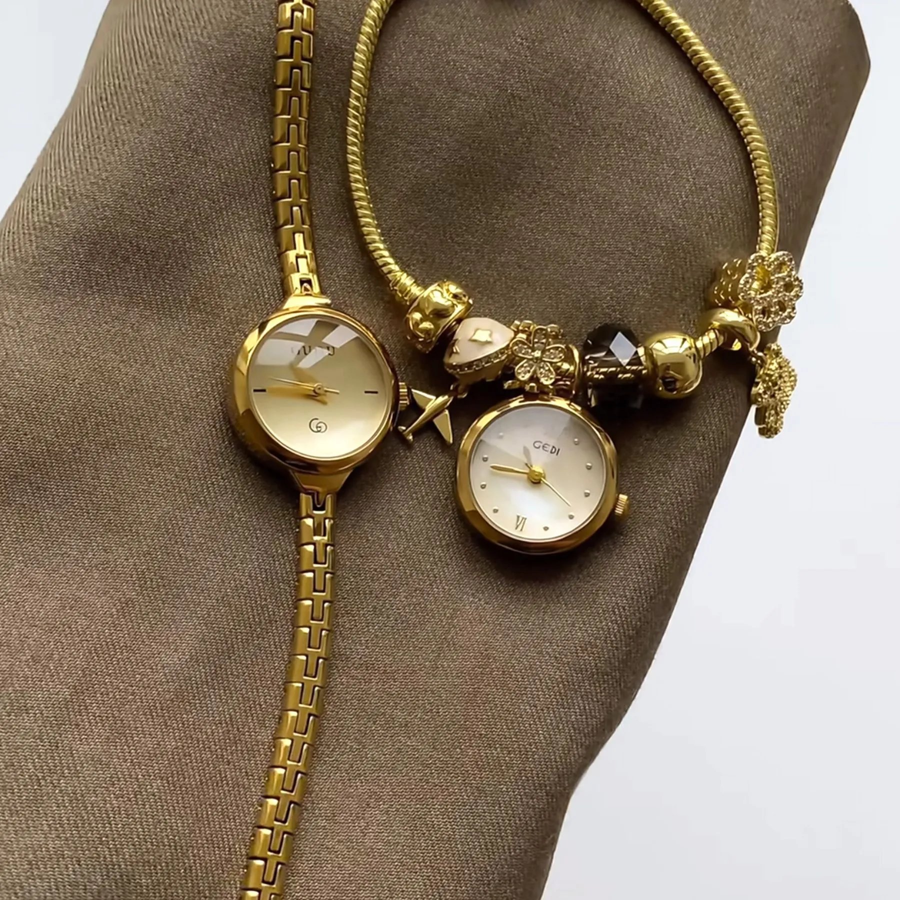 Gold Tone Vintage Women's Analog Wristwatches Assorted Styles