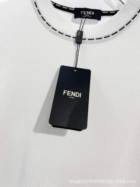 Fendi Knit T-Shirt White with Contrast Stitching - 9