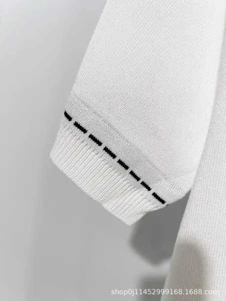 Fendi Knit T-Shirt White with Contrast Stitching - 10