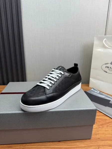 Prada Re-Nylon Low-Top Sneakers Black / White - 12