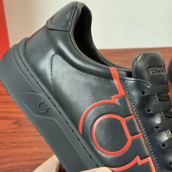 Hogan H222 Black and White Leather Sneakers - 8