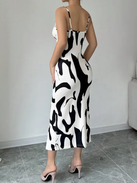 Design Abstract Print Slit Midi Dress in Black and White - 9