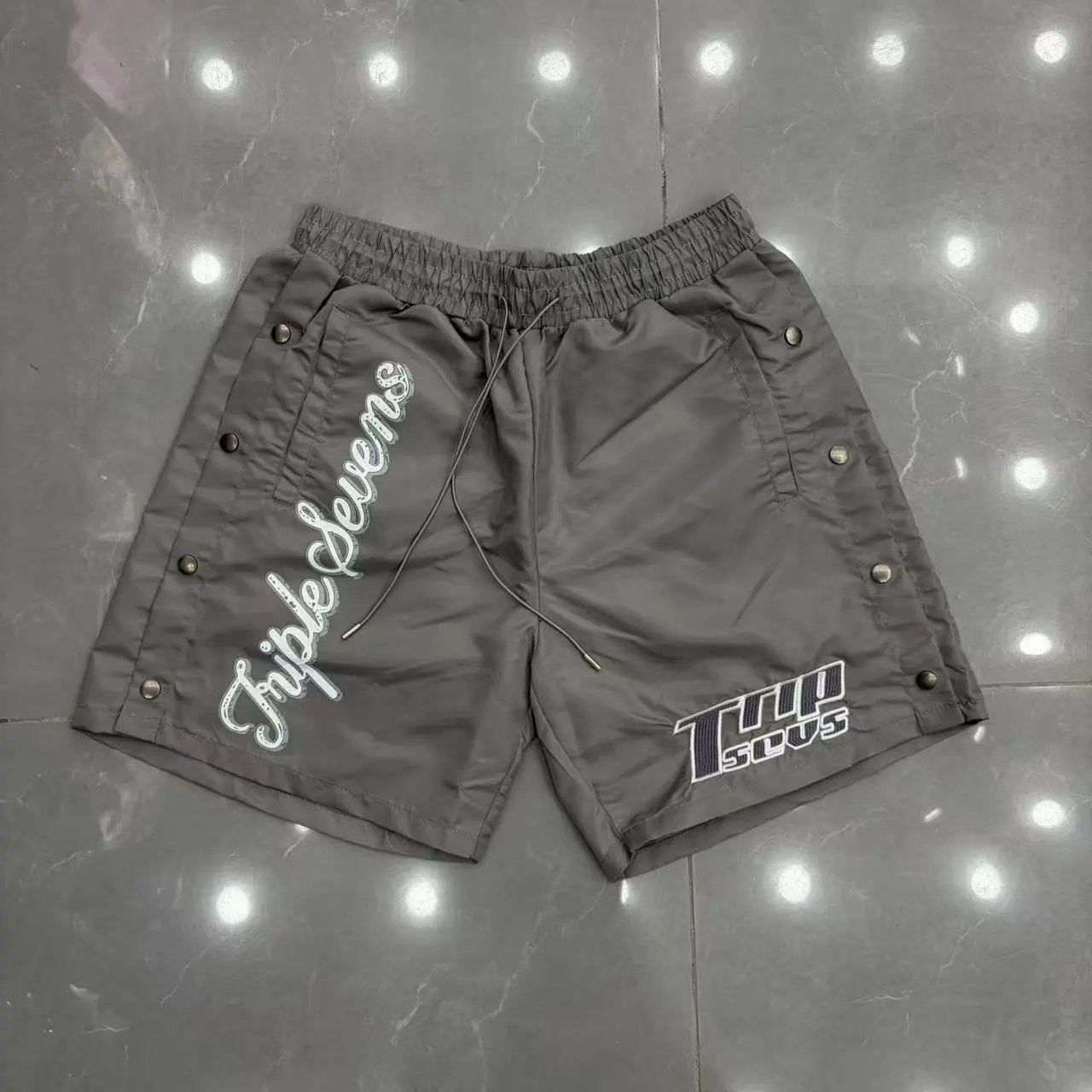 Design Triple Sevens Logo Print Nylon Shorts Gray Shorts - 14