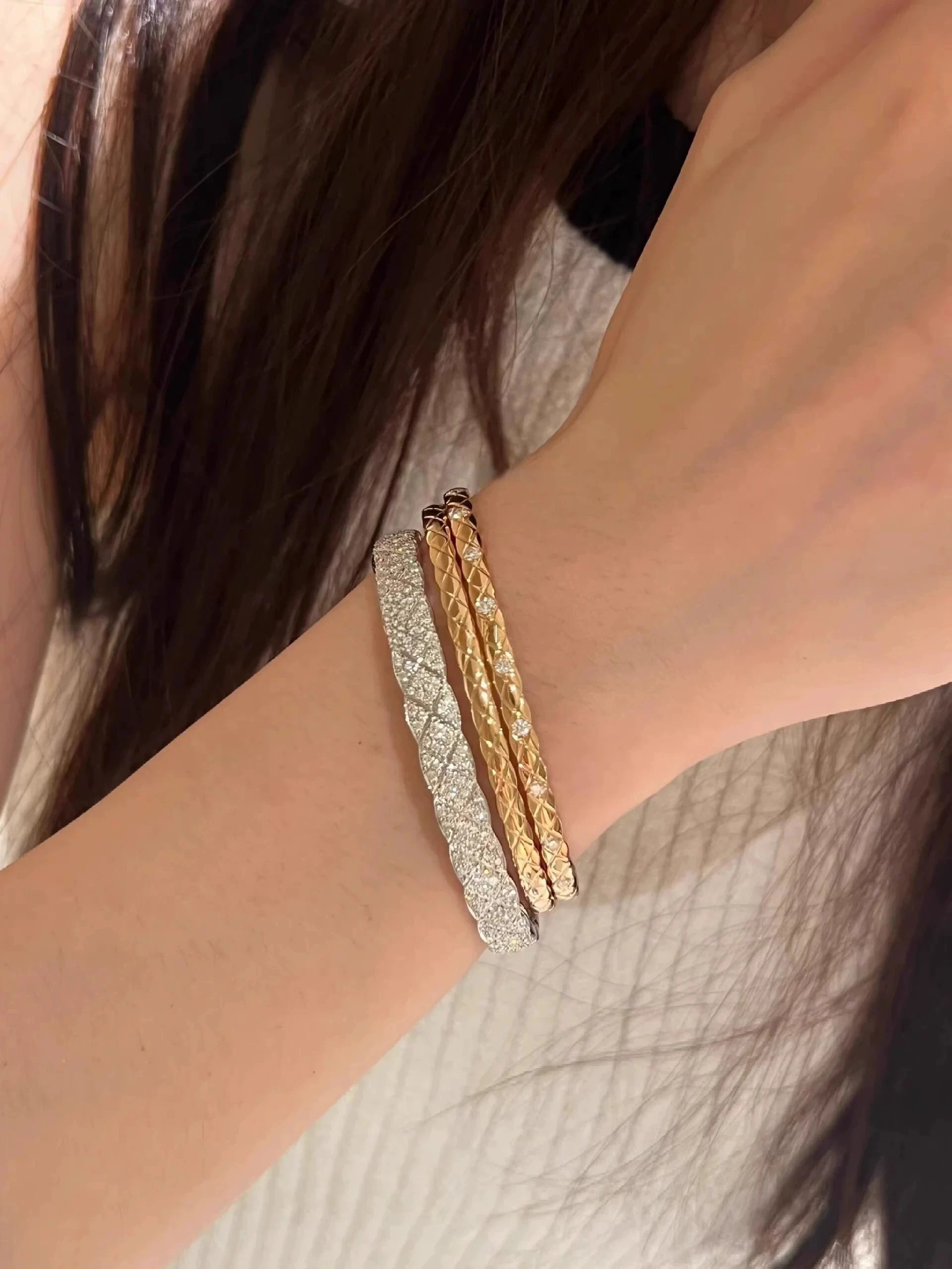 Design Quilted Diamond-Pave Bangle Silver Bracelet Jewelry - 22