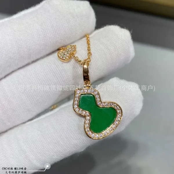 Design Mickey Mouse Bow Pendant Necklace Gold-Tone Pave Crystal Necklace Jewelry - 20