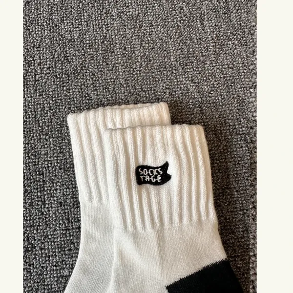 Design Ribbed Cuff Crew Socks Beige with Black Toe and Heel - 21