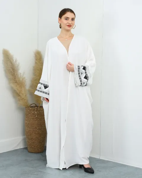 Design Abaya with Geometric Embroidery White Outerwear - 3