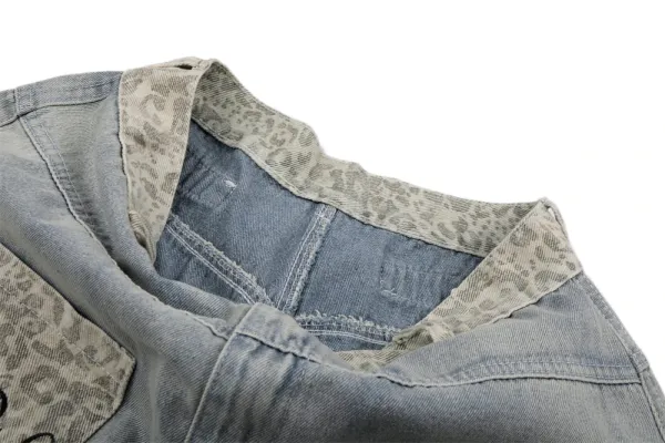 Design Wide-Leg Distressed Denim Jeans with Leopard Print Pockets - 16