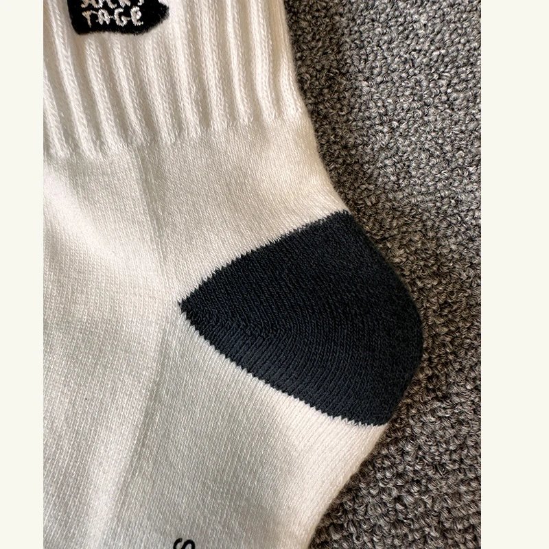 Design Ribbed Cuff Crew Socks Beige with Black Toe and Heel - 23