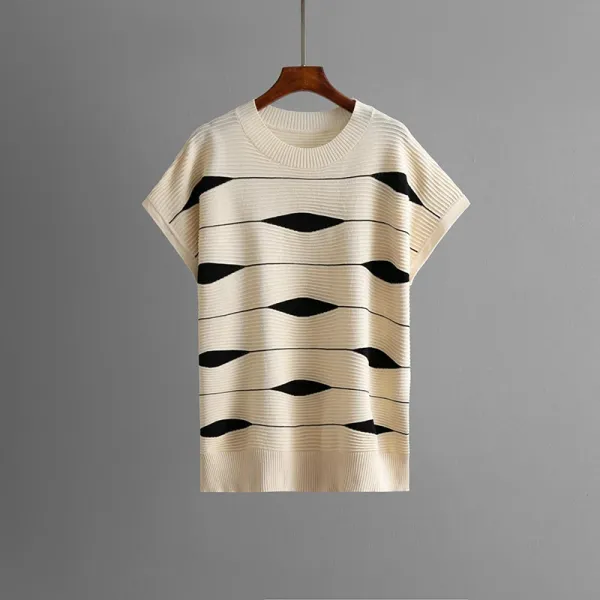 Design Knit Top with Wavy Stripe Pattern and Wide-Leg Pants Set Black - 10