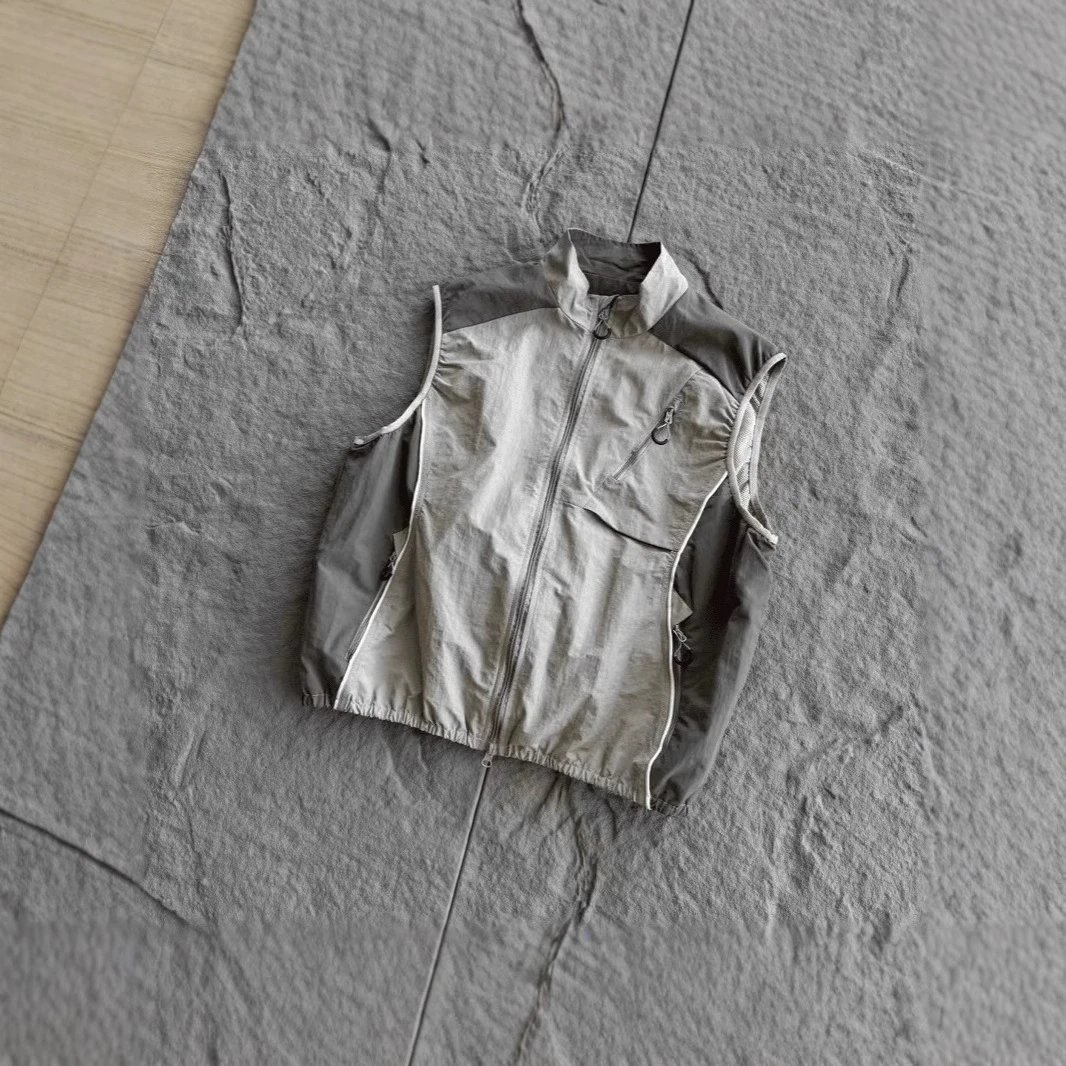 Outdoor Vest Gray Black Utility Sleeveless Jacket