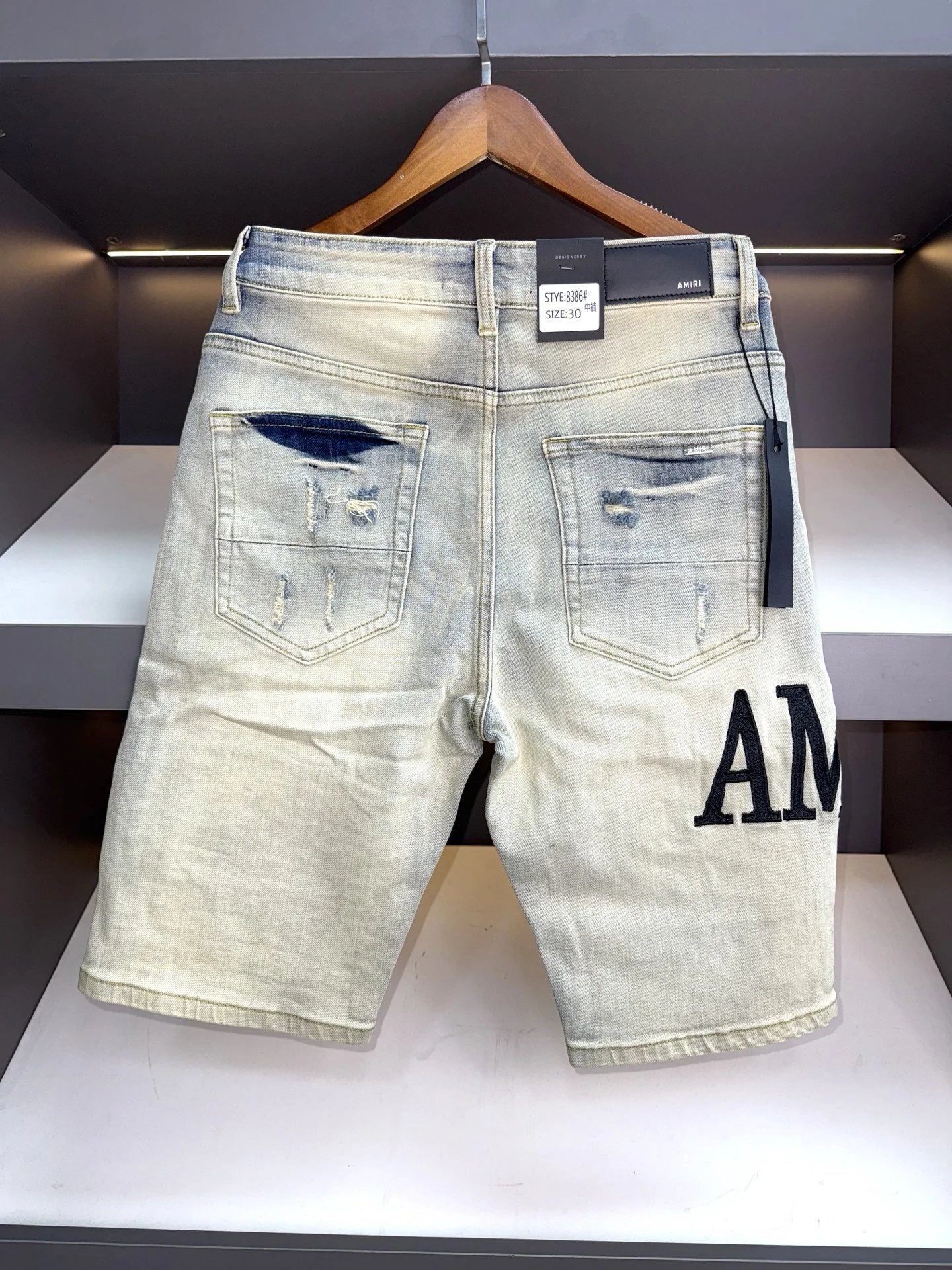 Amiri Distressed Logo Print Slim Fit Jeans Light Wash - 5