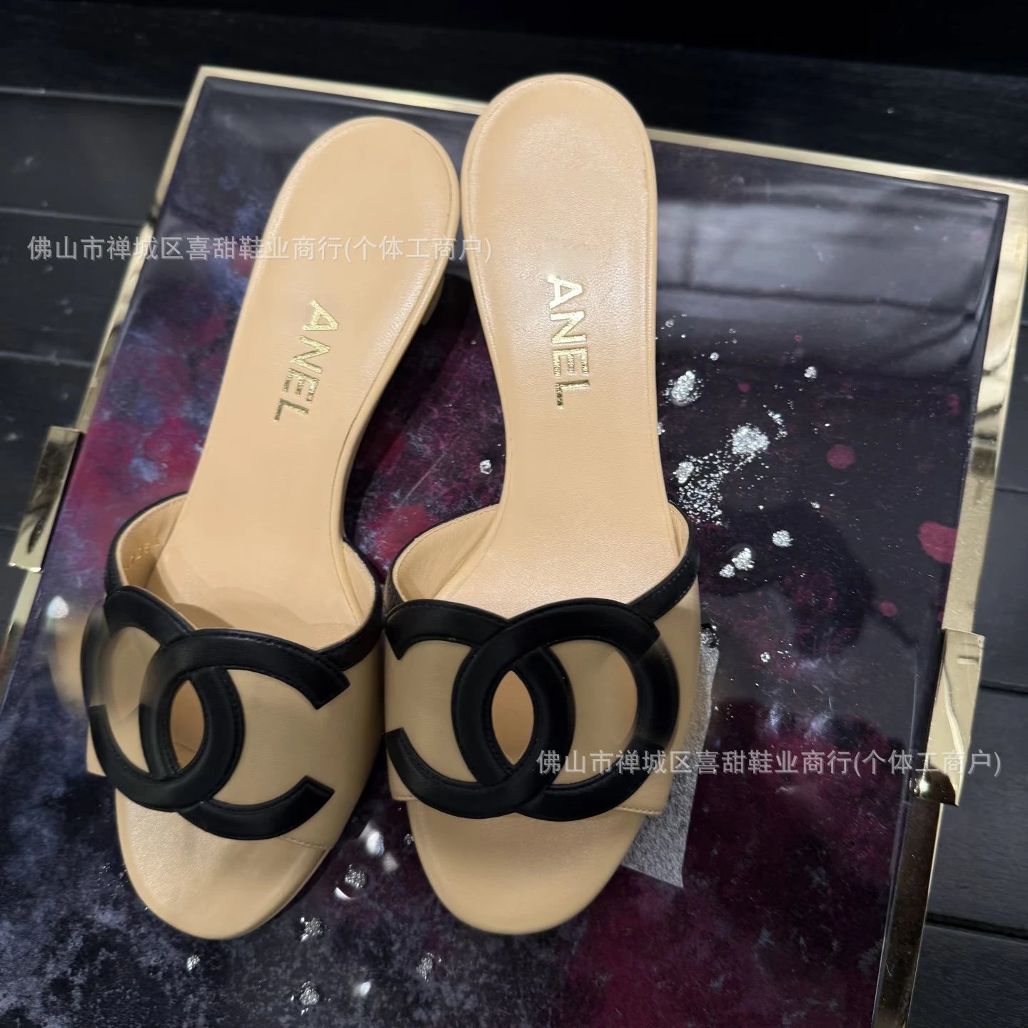 Design Chanel CC Logo Slide Sandals White Slippers - 12