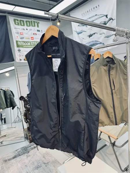 Design Cetaceans Outdoor Vest Khaki Vest Outerwear.vest - 6