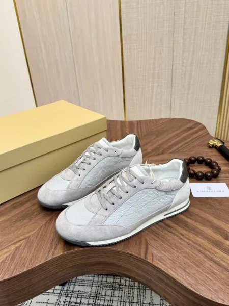 Design Brunello Cucinelli Sneakers Gray and White Leather-Suede Hybrid Sneakers - 2
