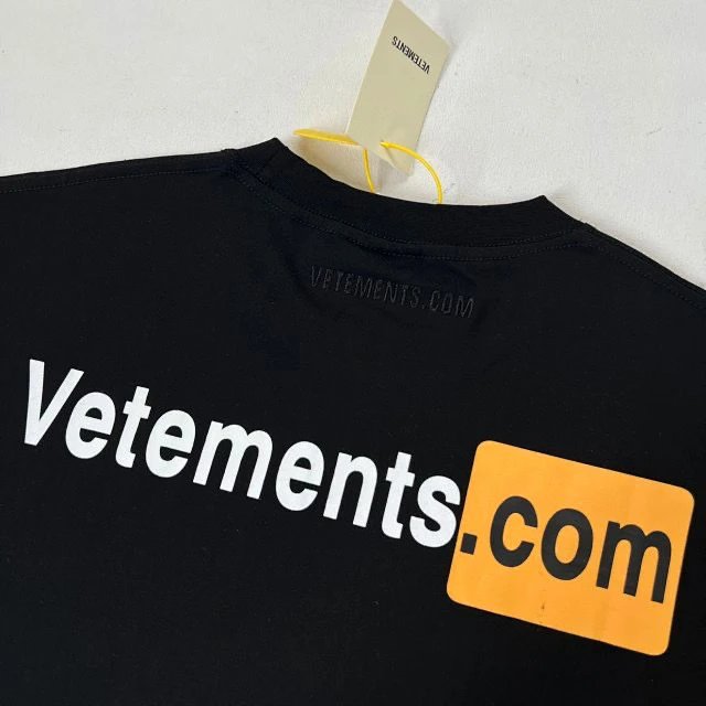 Vetements .com Logo Oversized T-Shirt Black - 15