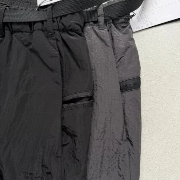 Design Grid-Textured Cargo Pants in Gray - 28