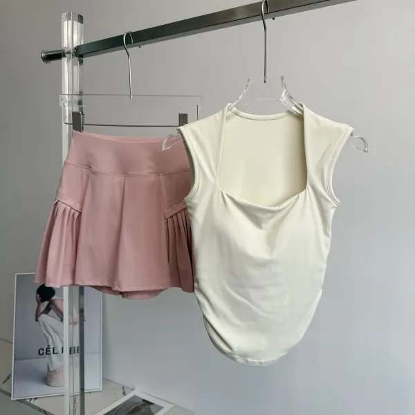 Design Square-Neck Sleeveless Top and Pleated Skirt Set in Cream and Pink - 1