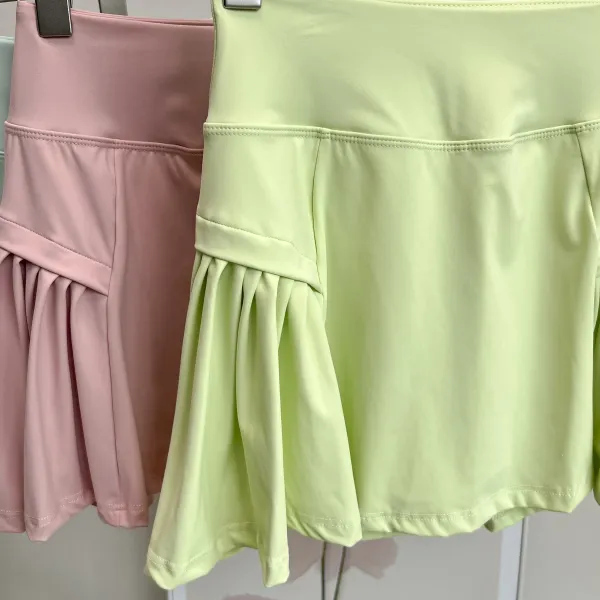 Design Square-Neck Sleeveless Top Beige + Pleated Skort Orange Activewear Set - 24