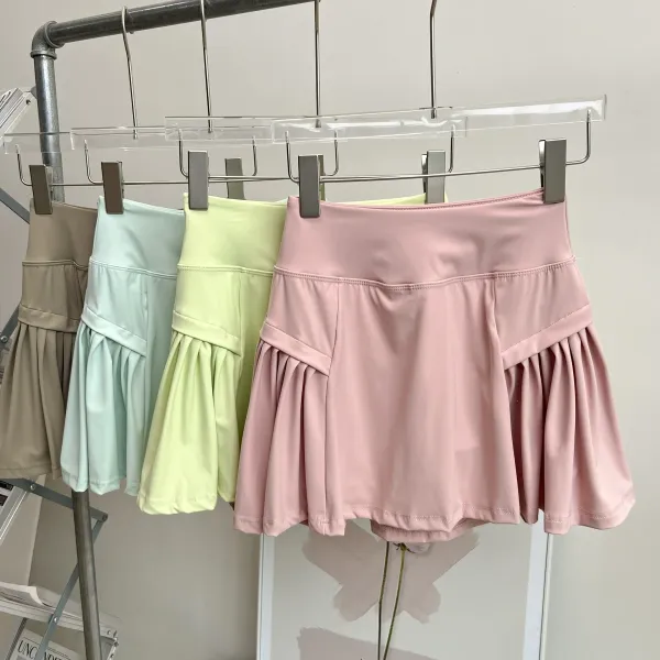 Design Square-Neck Sleeveless Top Beige + Pleated Skort Orange Activewear Set - 26