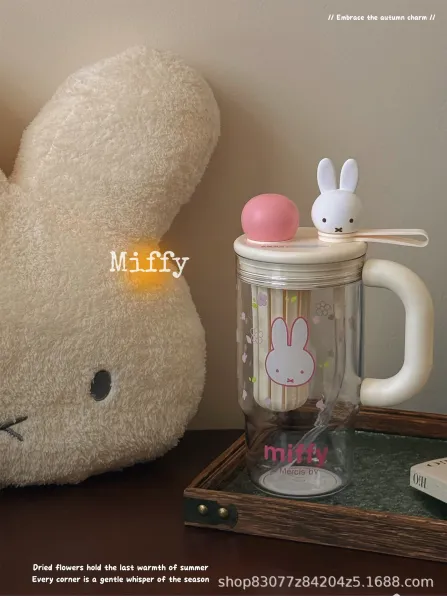Design Miffy Wild & Free 760ml Sakura Edition Water Bottle Accessories - 9