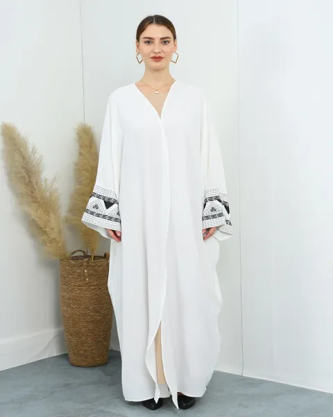 Design Abaya with Geometric Embroidery White Outerwear - 4