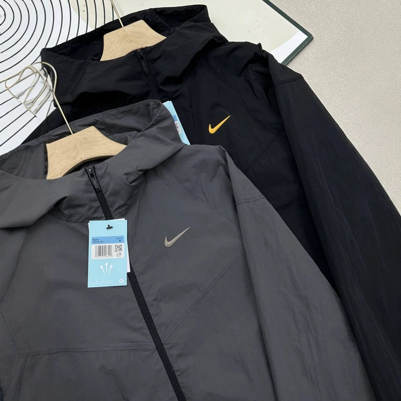 Nike Windbreaker Jacket And Jogger Pants Set Black Gray Sportswear
