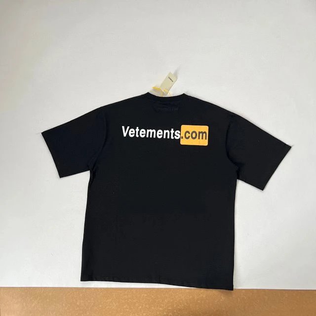Vetements .com Logo Oversized T-Shirt Black - 12