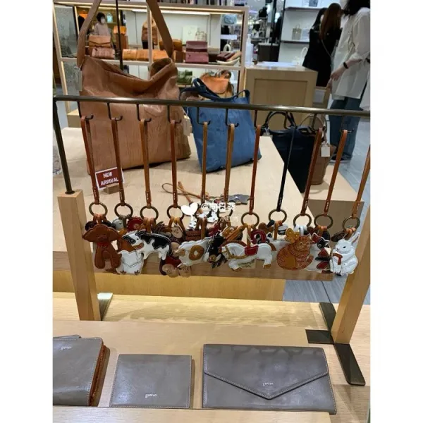 Design Leather Animal Charm Keychain Set Multicolor Accessories - 10