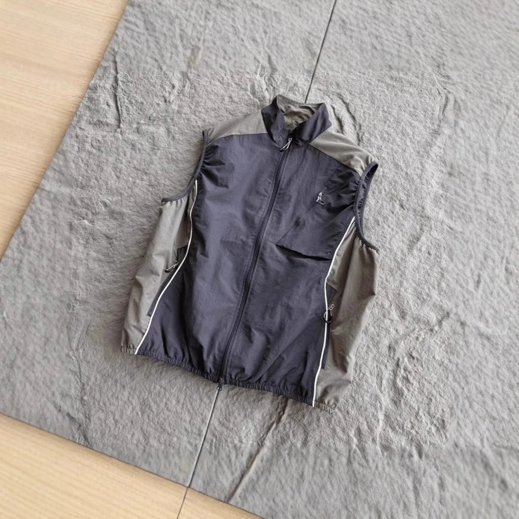 Outdoor Vest Gray Black Utility Sleeveless Jacket