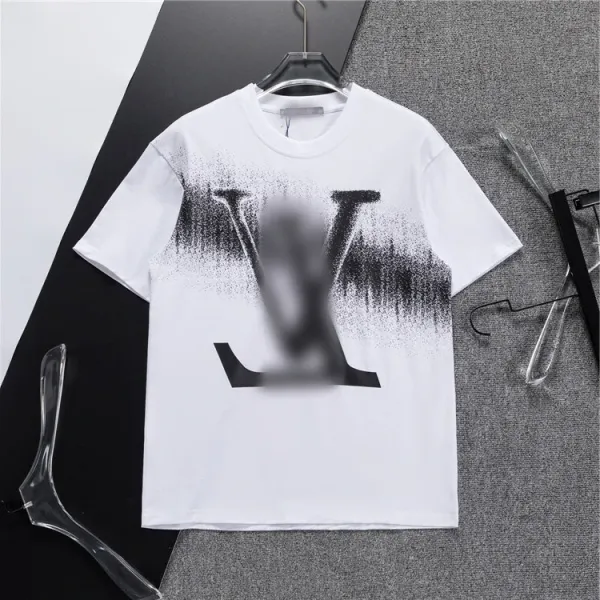 Louis Vuitton LV Spray Print White T-Shirt - 1