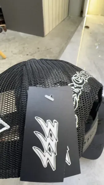 Design Barbed Wire & Lightning Bolt Trucker Cap Black Hats - 3