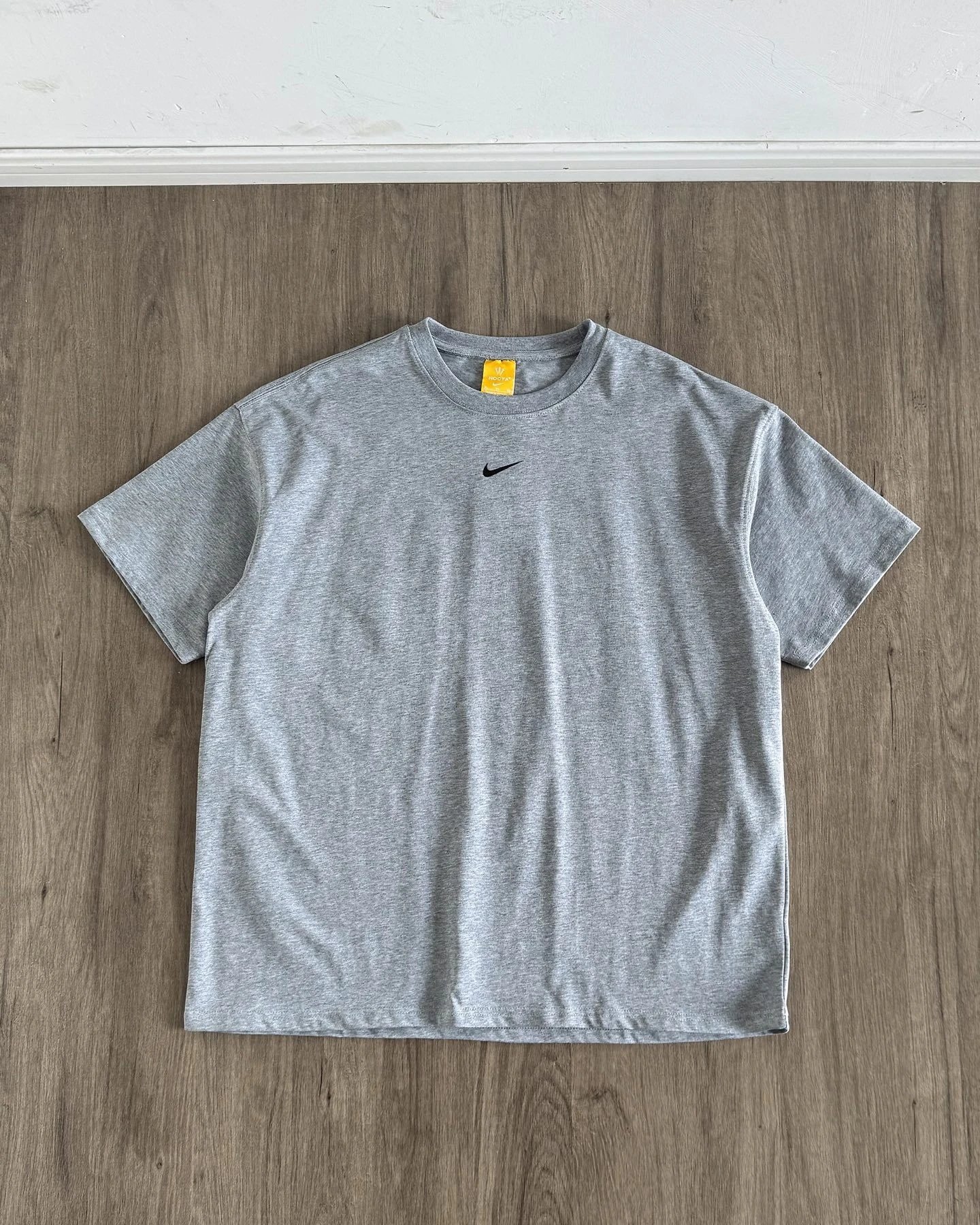 Nike Swoosh Logo T-Shirt Heather Gray T-Shirt
