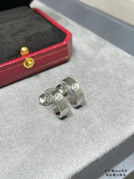 Cartier Love Earrings Gold with Single Diamond Jewelry - 13