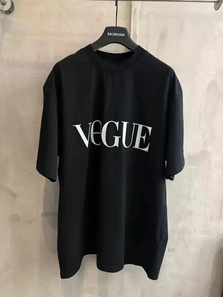 Balenciaga Vogue Print Oversized T-Shirt Black - 1