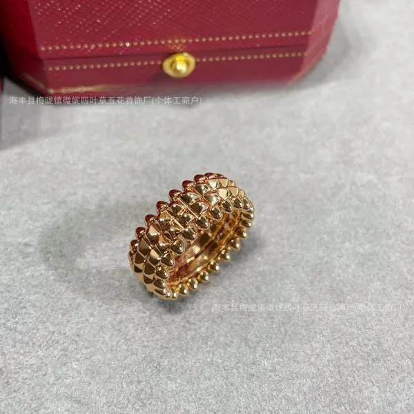 Cartier Clash de Cartier Wide Ring Gold Jewelry - 1
